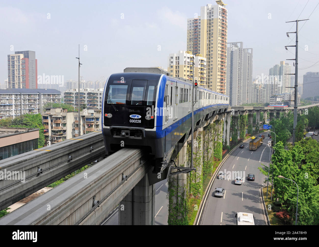 Treno monorotaia a Chongqing metro linea 3, Cina Foto Stock