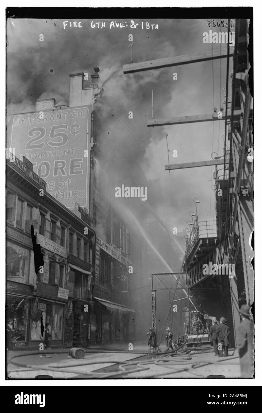 Fire - 6 Ave. & 18th, 1916 Foto Stock