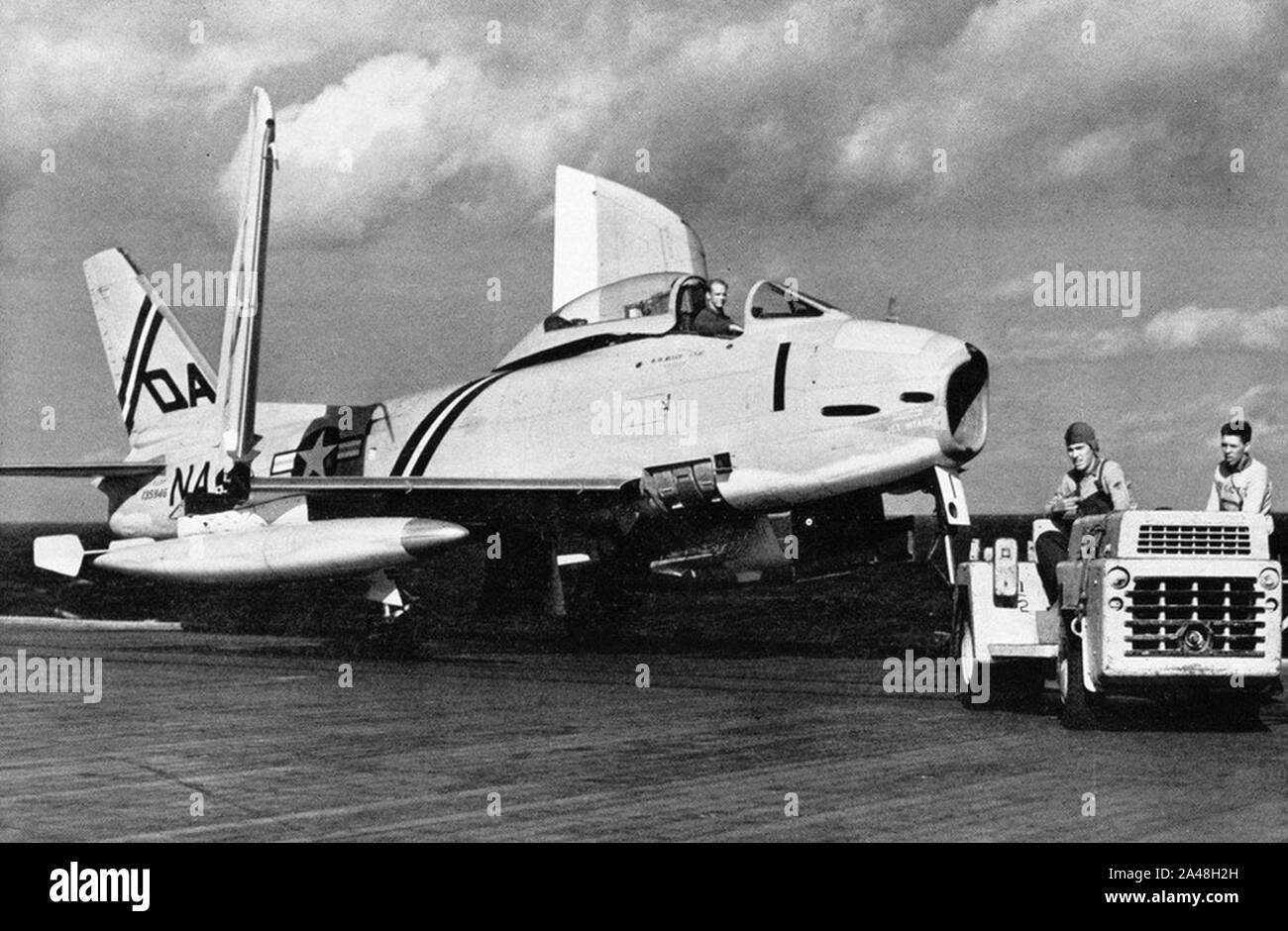 FJ-3D di GMGRU-1 sulla USS Shangri-La (CVA-38) c1957. Foto Stock