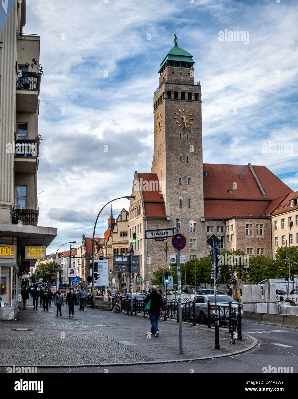 Il Neukölln Town Hall. Elencati all'inizio del ventesimo secolo edificio progettato dall architetto Reinhold Kiehl a Karl-Marx-Straße 83, Berlino Foto Stock