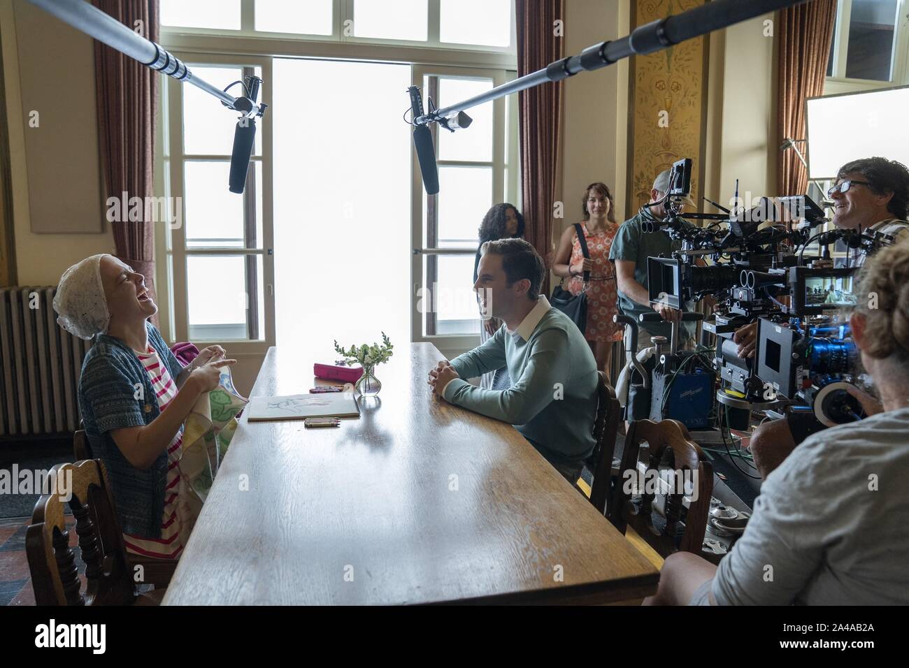 ZOEY DEUTCH E BEN PLATT nel politico (2019), diretto da Ryan Murphy e Ian Brennan. Credito: NETFLIX / Album Foto Stock