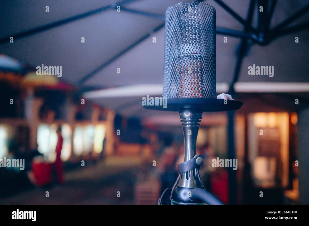 Hookah con carbone di noce di cocco per rilassarsi e fumo shisha Foto Stock