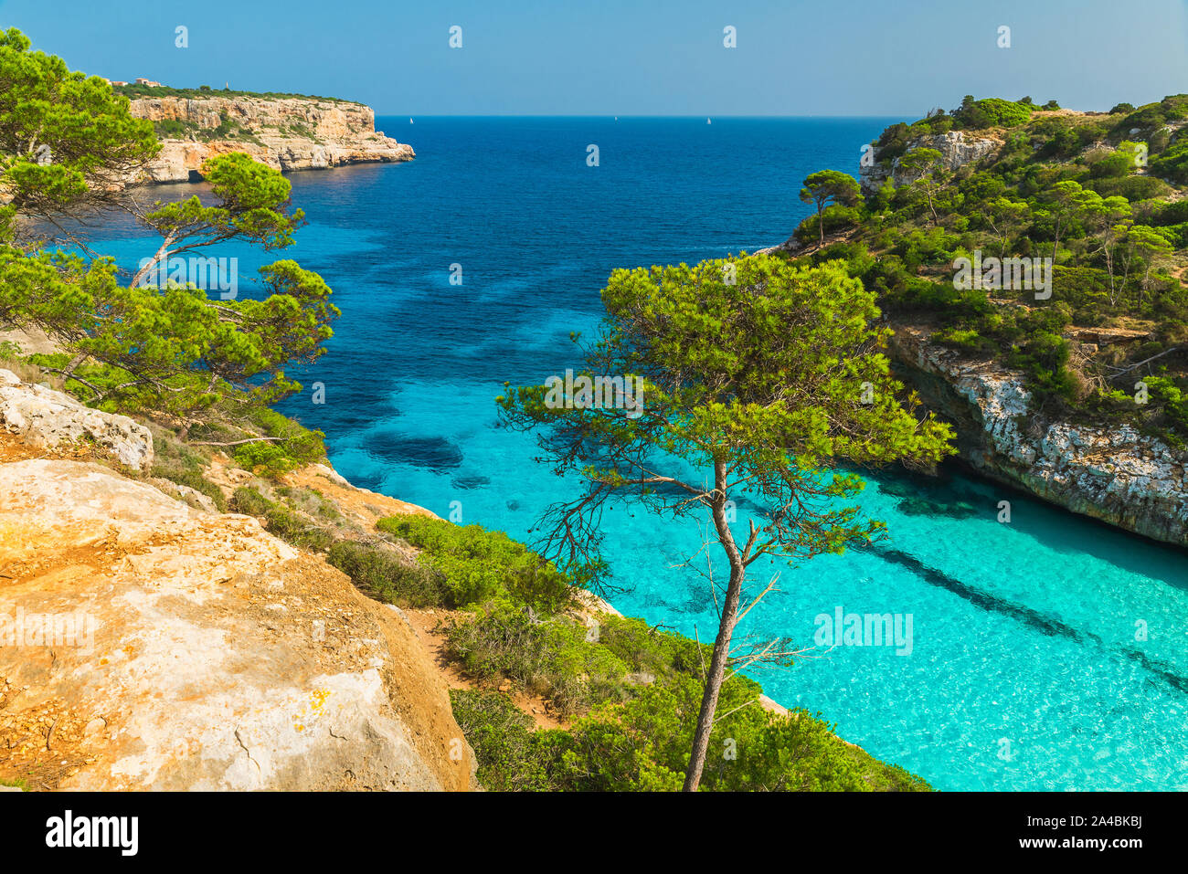 Bellissima spiaggia Cala des Moro, Palma Mallorca, Spagna, isola delle Baleari Foto Stock