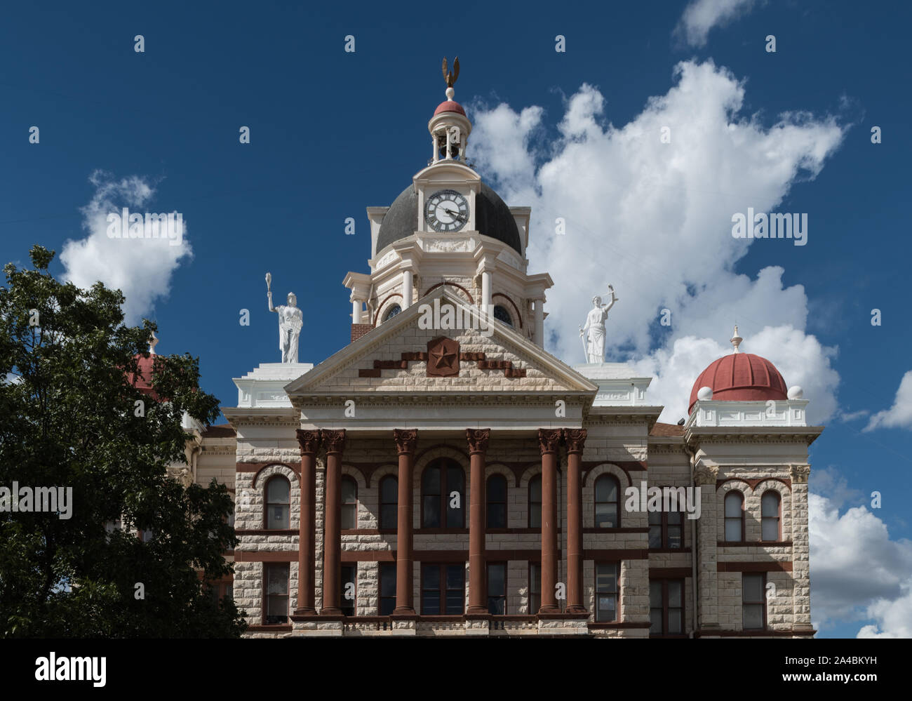 Il Coryell County Courthouse in Gatesville, Texas. Architetto W.C. Dodson ha progettato questa seconda in stile impero di costruire su un terreno donato da un precoce decantatore Foto Stock
