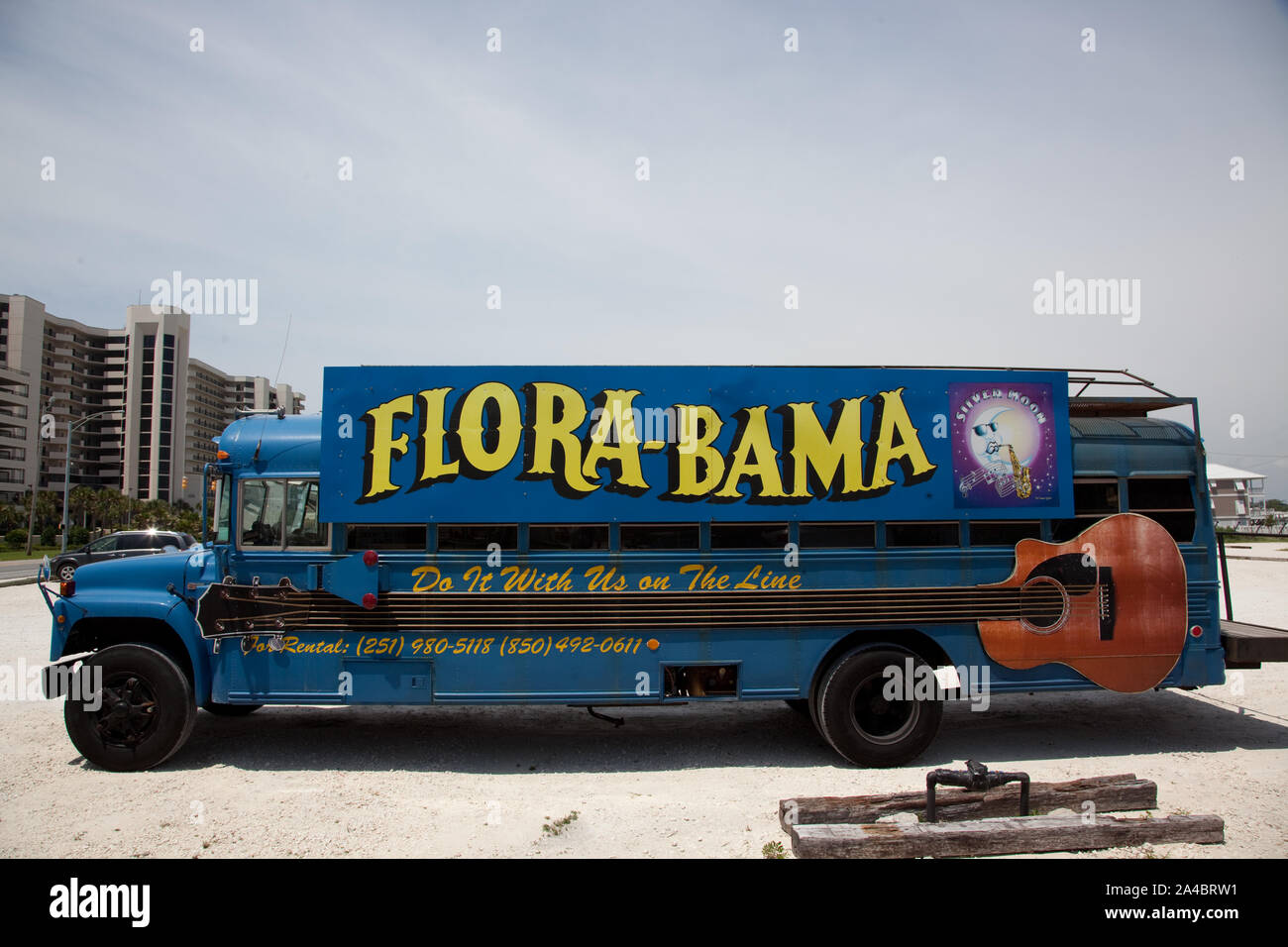 Il Flora-Bama bar situato sul Florida-Alabama linea di confine Foto Stock