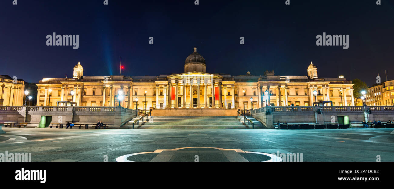 La National Gallery a Trafalgar Square a Londra in Inghilterra Foto Stock