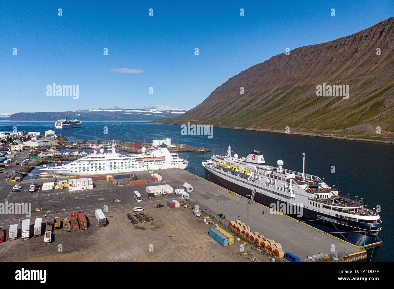 ASTORIA, stella brezza e Sapphire Princess Navi da Crociera, Porto di Isafjordur, Islanda, EUROPA Foto Stock