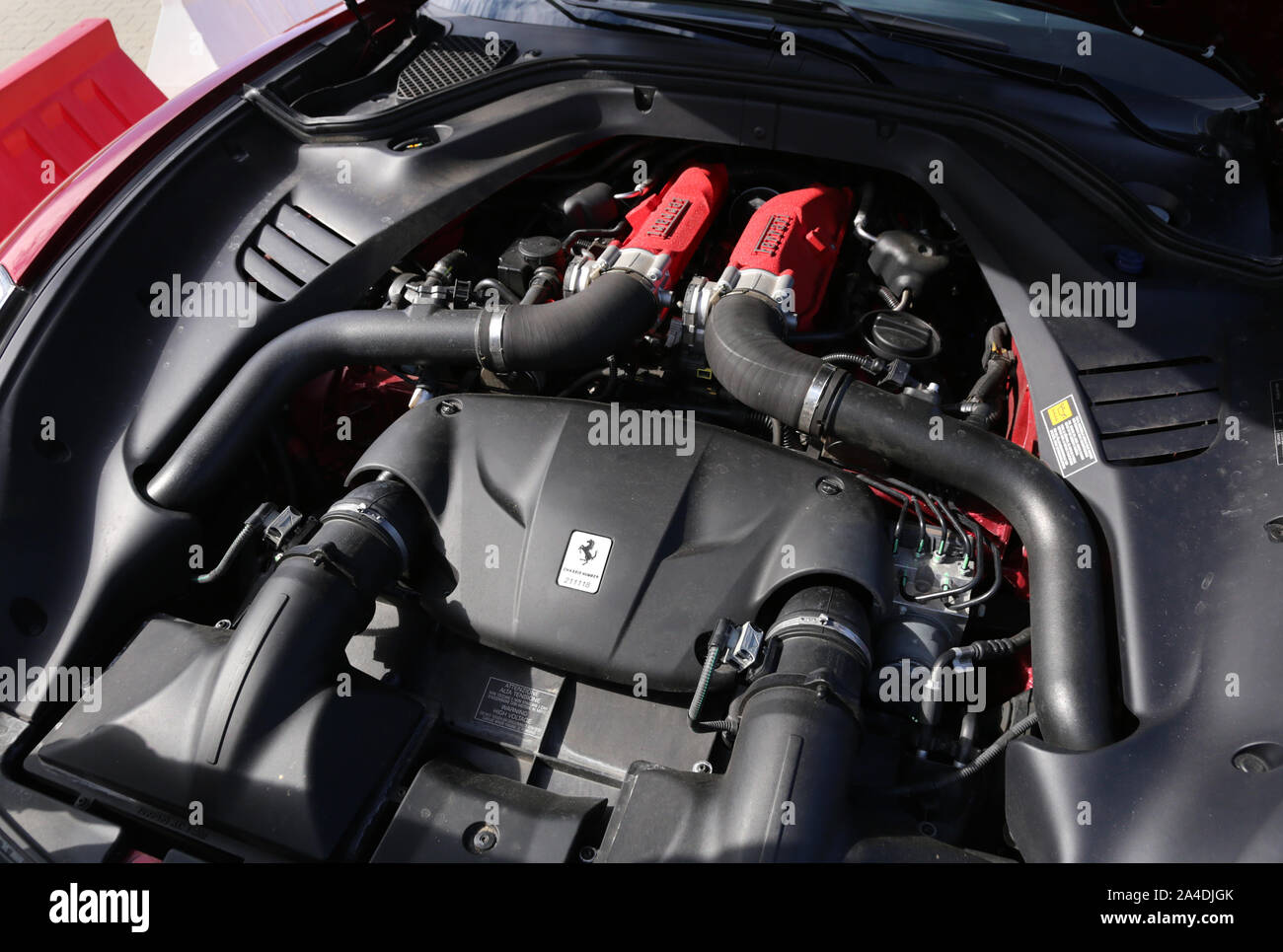 Cracovia. Cracovia. La Polonia. La Ferrari California vano motore. Scarico. Foto Stock