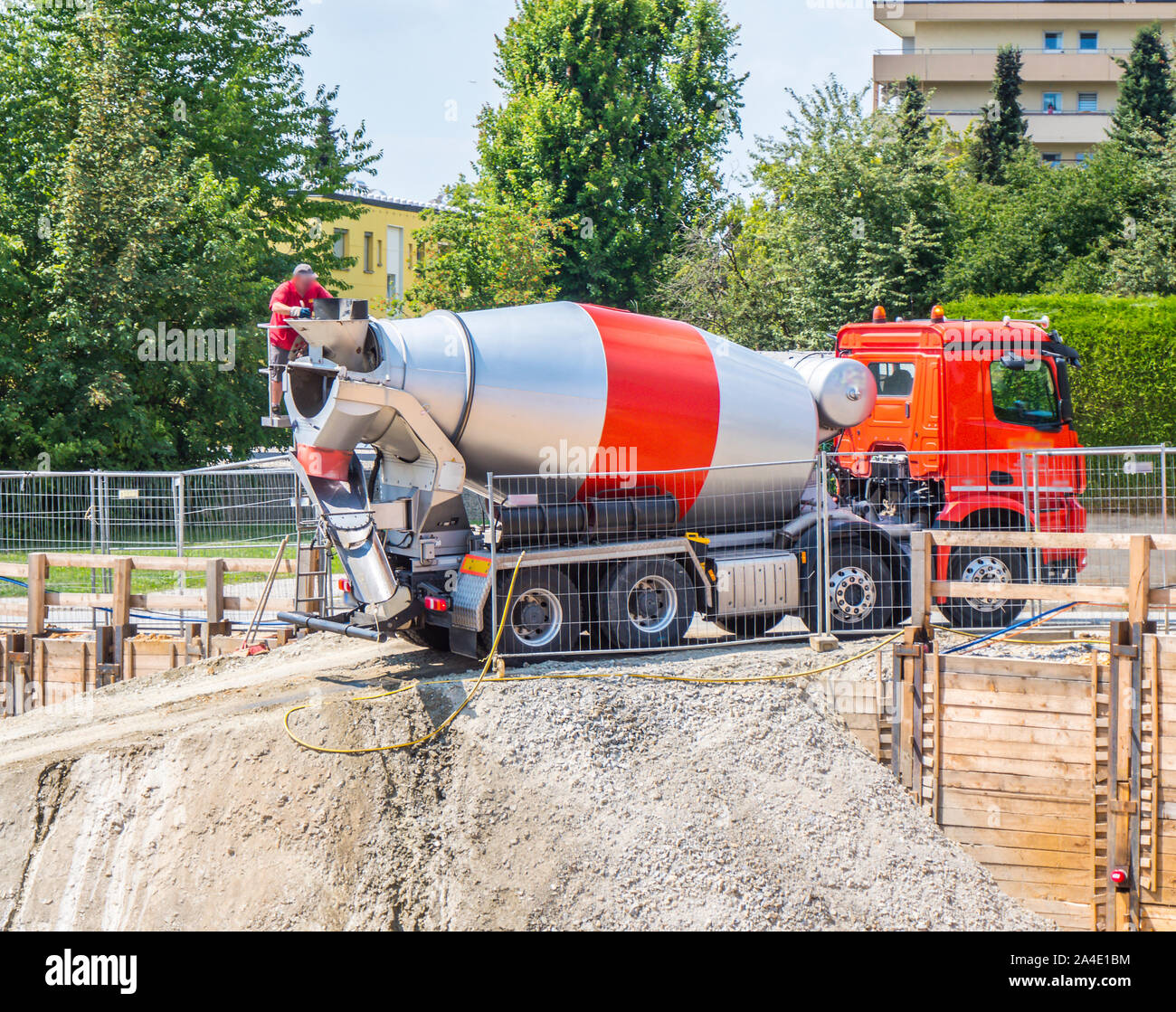 Betoniera su un sito in costruzione Foto Stock