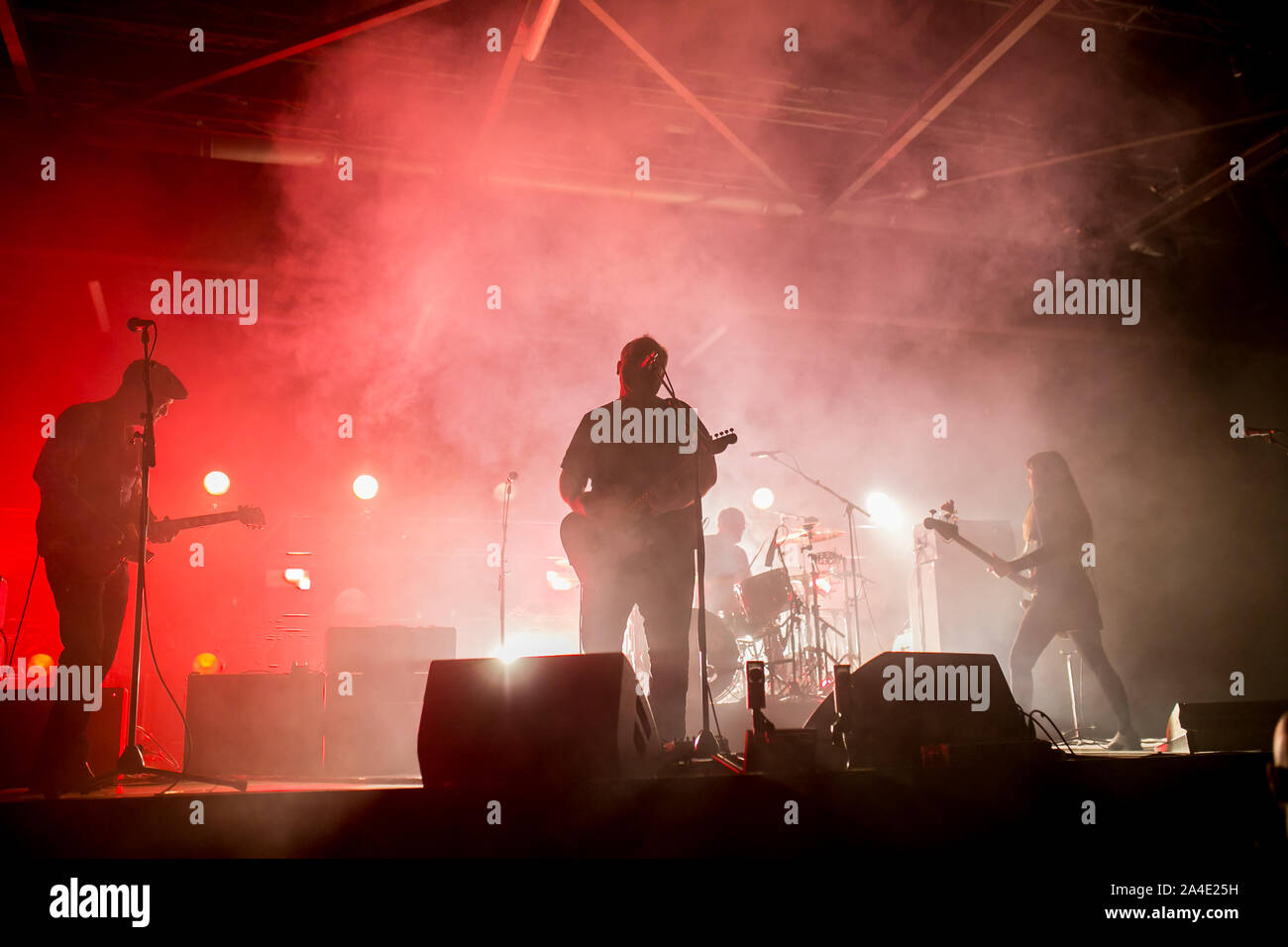 Torino, Italia Il 12 ottobre 2019 la leggendaria band Pixies eseguire live a Torino Foto Stock