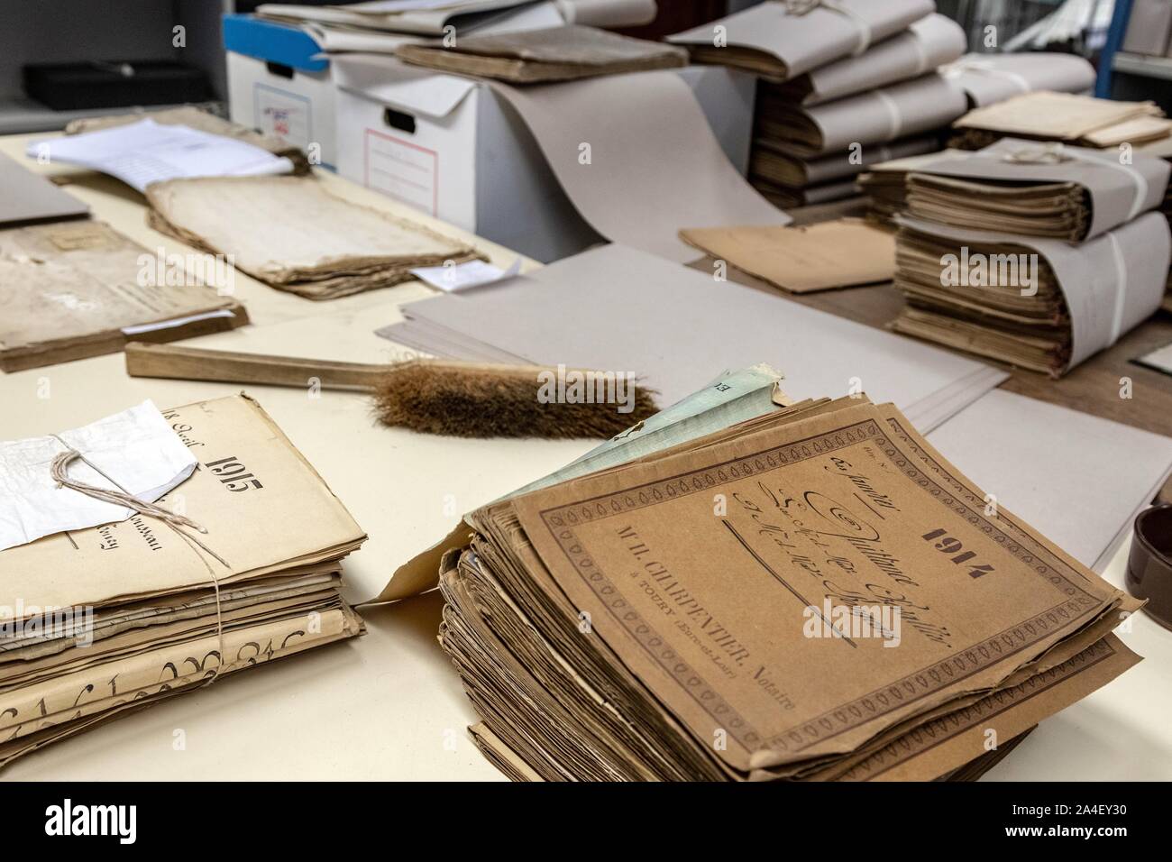 I vecchi documenti sala smistamento, archivi dipartimentali dell'EURE-ET-LOIR, CHARTRES (28), Francia Foto Stock