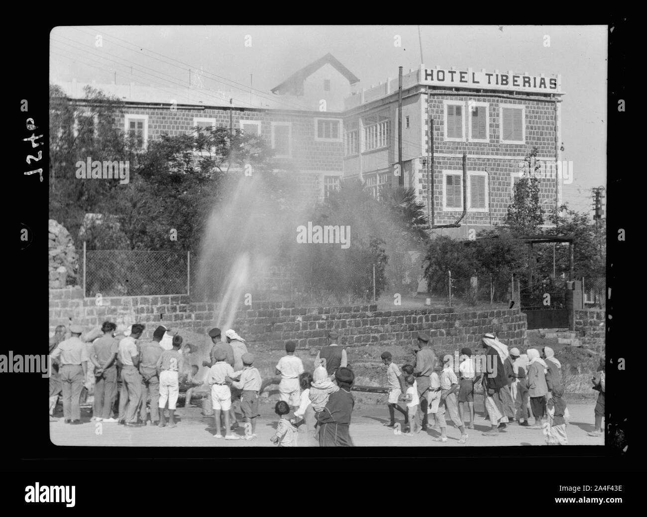 Tiberias Hotel. Spray da rotture di tubo di supporto Foto Stock