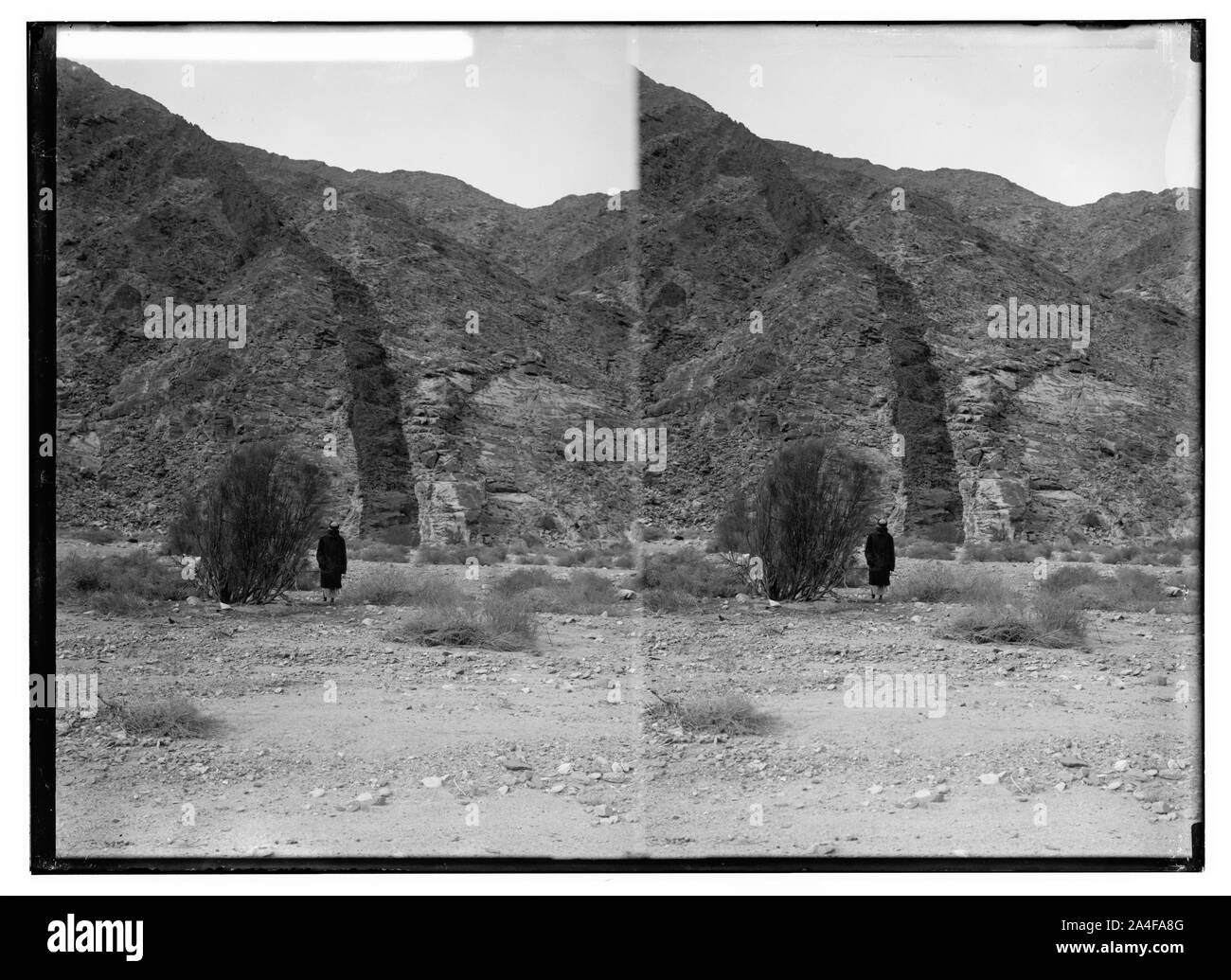 Al Sinai attraverso il Mar Rosso, Tor, e Wady Hebran. Diorite dyke in Wady Es-Slaf. Foto Stock