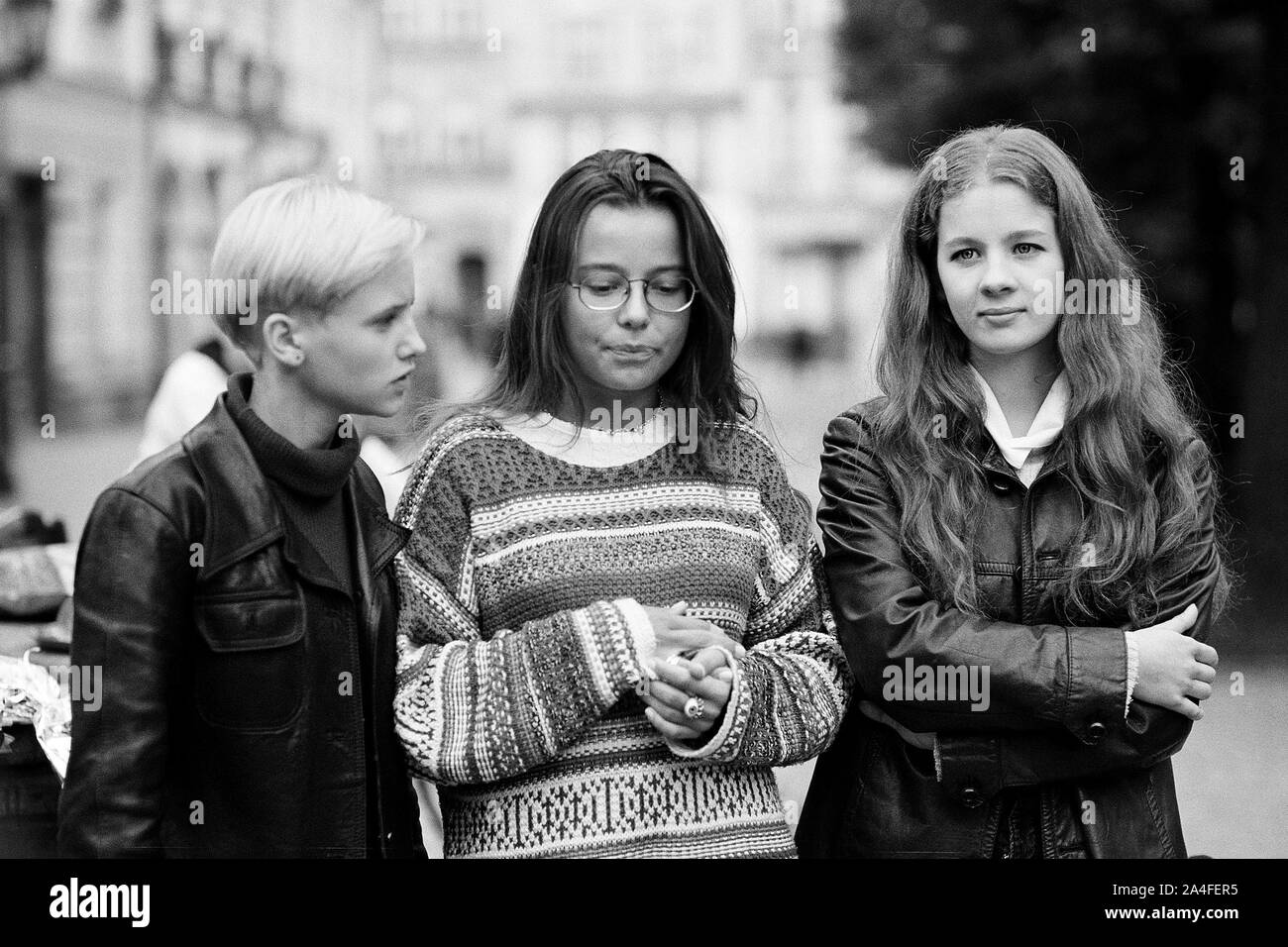 Panna Nikt, Tomasz Tryzna, Miss Nobody - romanzo di Tom Tryzna, pubblicato nel 1994, nel 1996, proiettato da Andrzej Wajda. Panna Nikt, Tomasz Tryzna, Polonia, Miss Nobody - romanzo di Tom Tryzna, pubblicato nel 1994, nel 1996, proiettato da Andrzej Wajda. Il libro è stato tradotto in 14 lingue (è stato pubblicato in Europa occidentale, Scandinavia, Isole britanniche, Stati Uniti, Canada, nuova Zelanda, Australia, Brasile) foto Kazimierz Jurewicz, Foto Stock