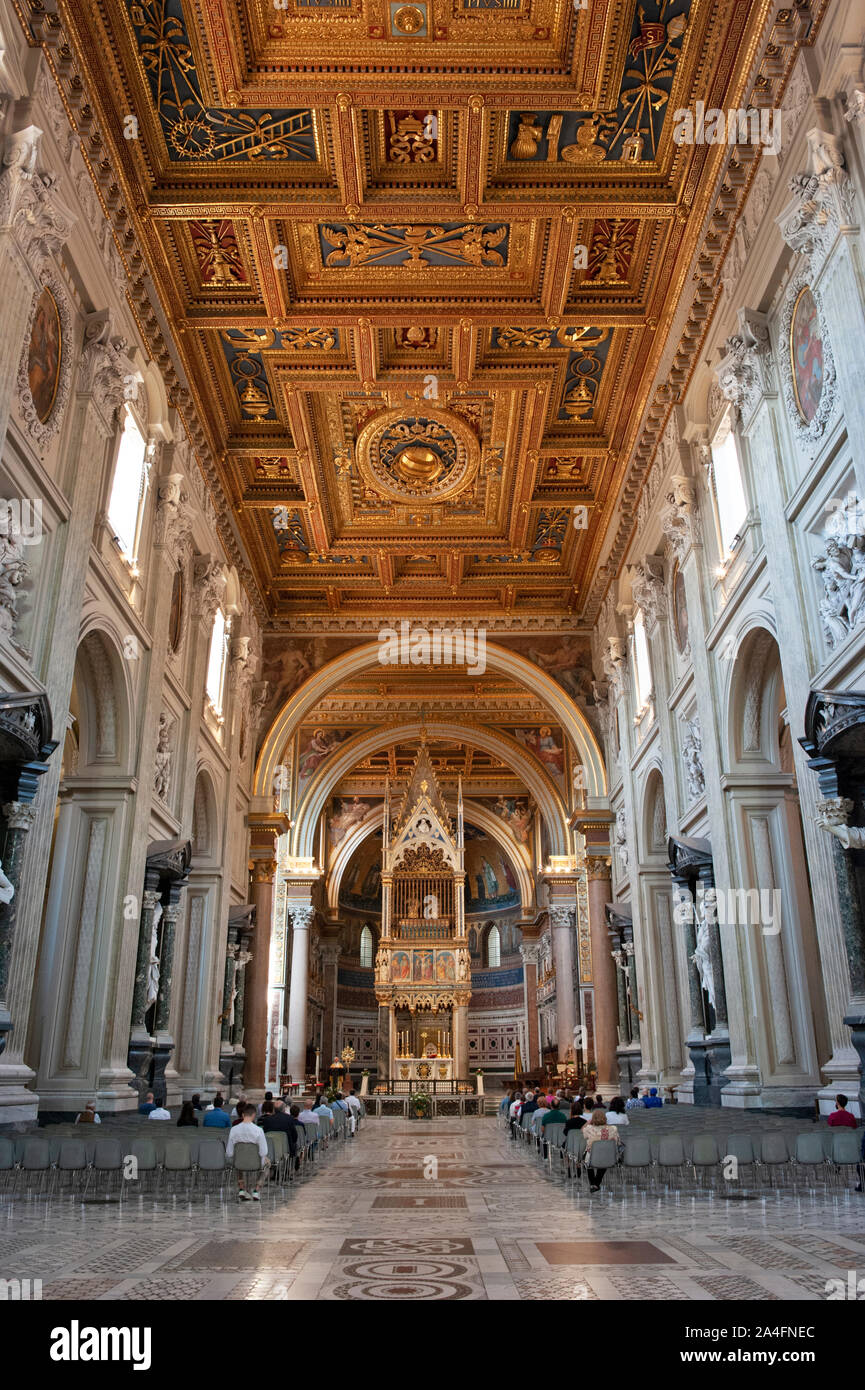 Italia, Roma, basilica di San Giovanni in Laterano Foto Stock