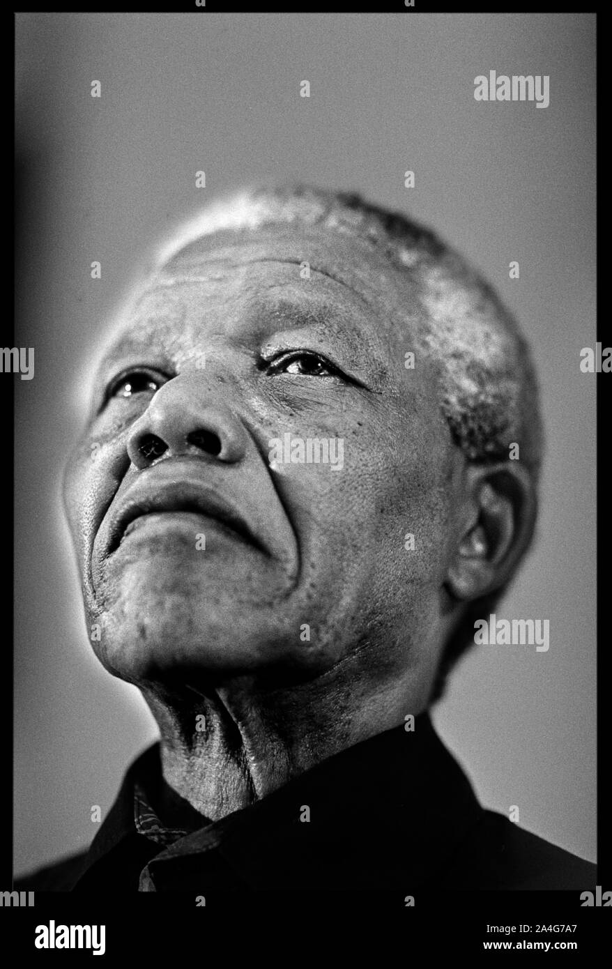 Nederland Johannesburg Nelson Mandela in una riunione con ANC 31-01-1994 photo Jaco Klamer Foto Stock
