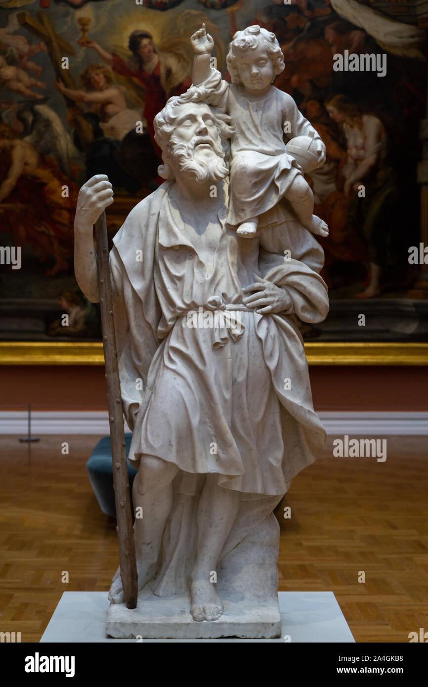Statua di San Cristoforo con Gesù Bambino da Pierre Schleiff (Colonia, 1601 - Valenciennes, 1641). Il marmo. Museo delle Belle Arti a Valenciennes. Foto Stock