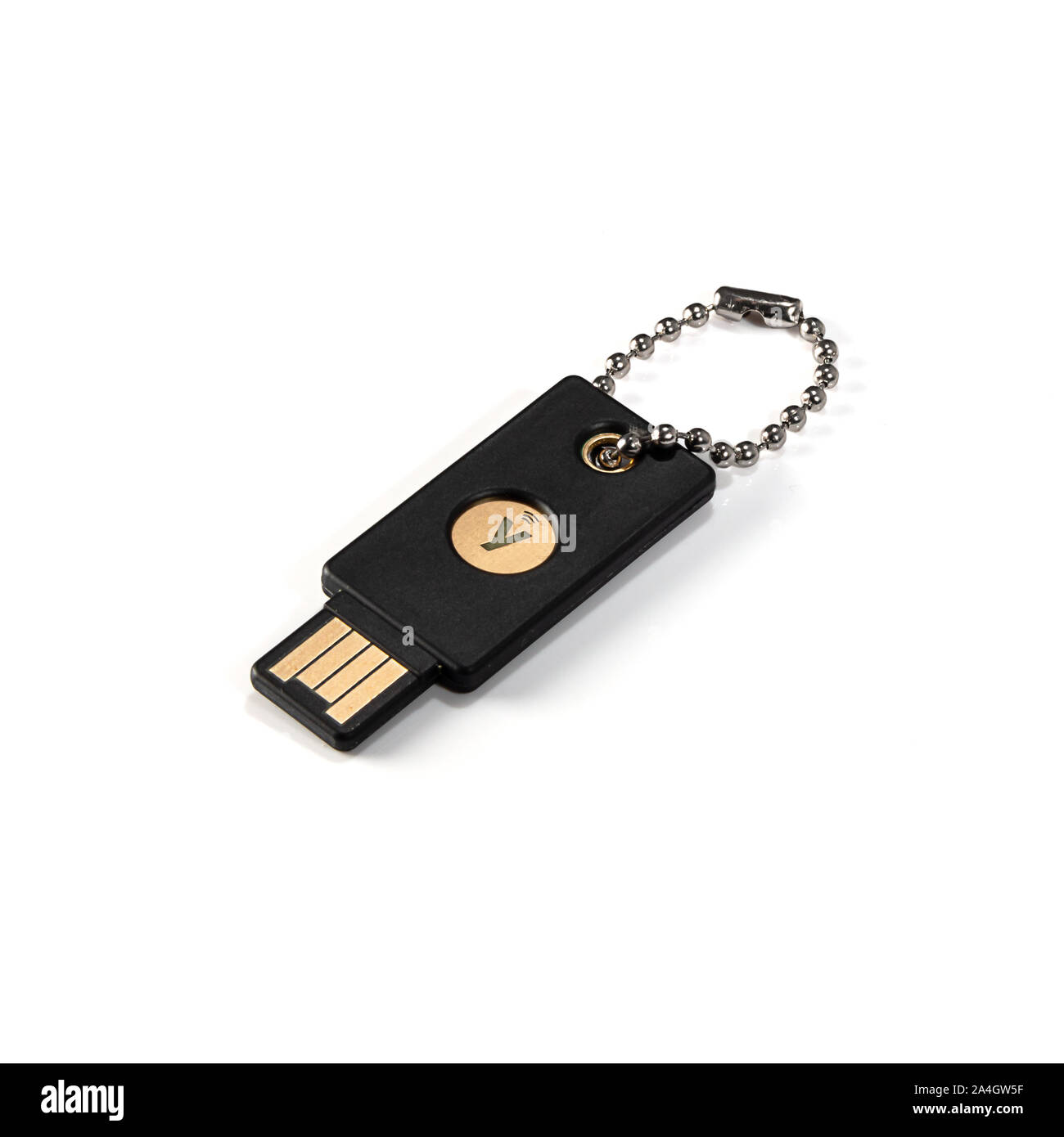 Un Yubikey 5 hardware di autenticazione chiave di sicurezza Foto Stock