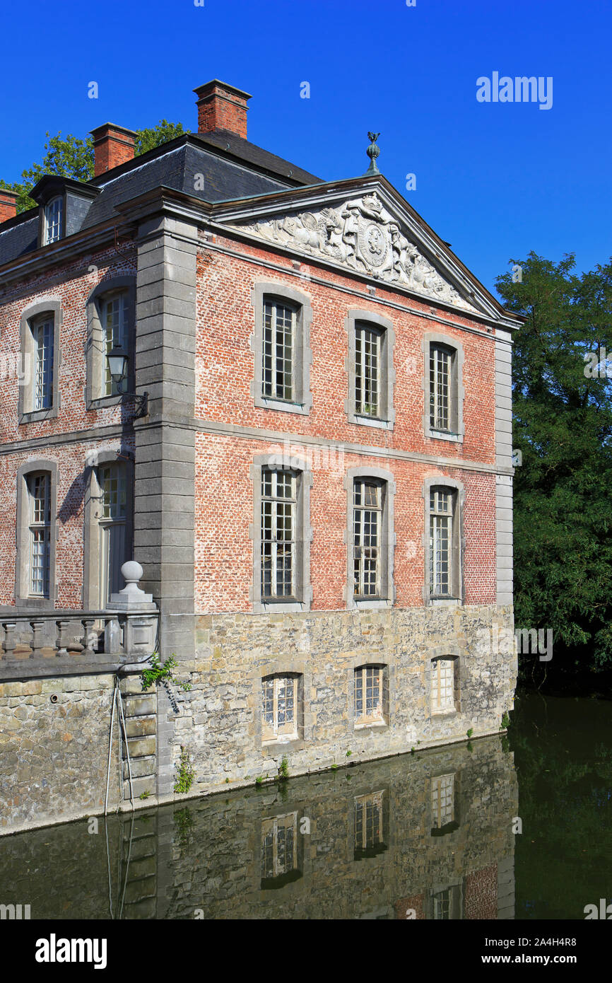 Close-up del parafango destro con stemma al Chateau de Beloeil, residenza del Principe de Ligne, in Beloeil (Hainaut), Belgio Foto Stock