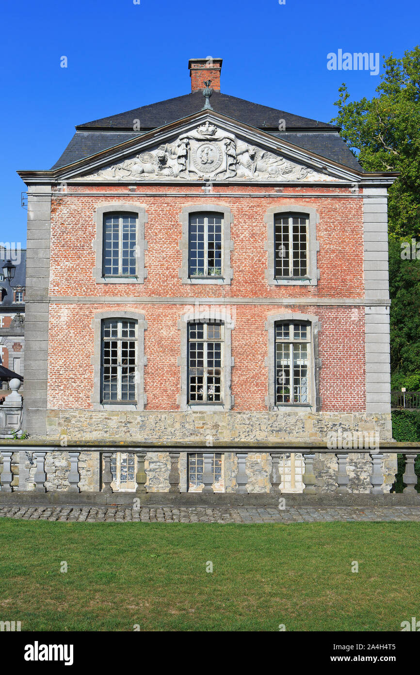 Close-up del parafango destro con stemma al Chateau de Beloeil, residenza del Principe de Ligne, in Beloeil (Hainaut), Belgio Foto Stock