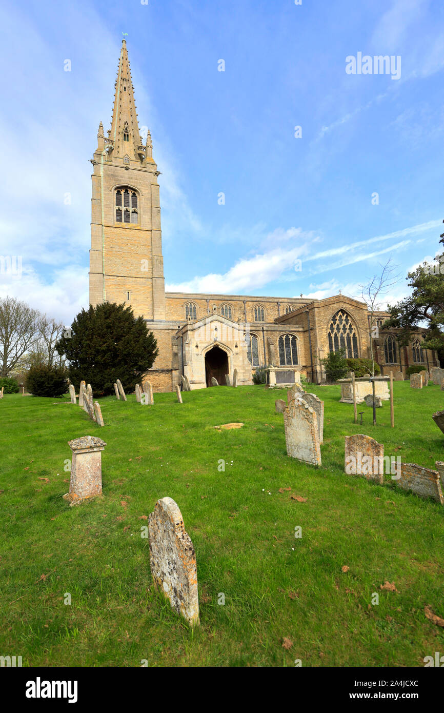Chiesa di St Peters, Yaxley village, Peterborough, CAMBRIDGESHIRE, England, Regno Unito Foto Stock