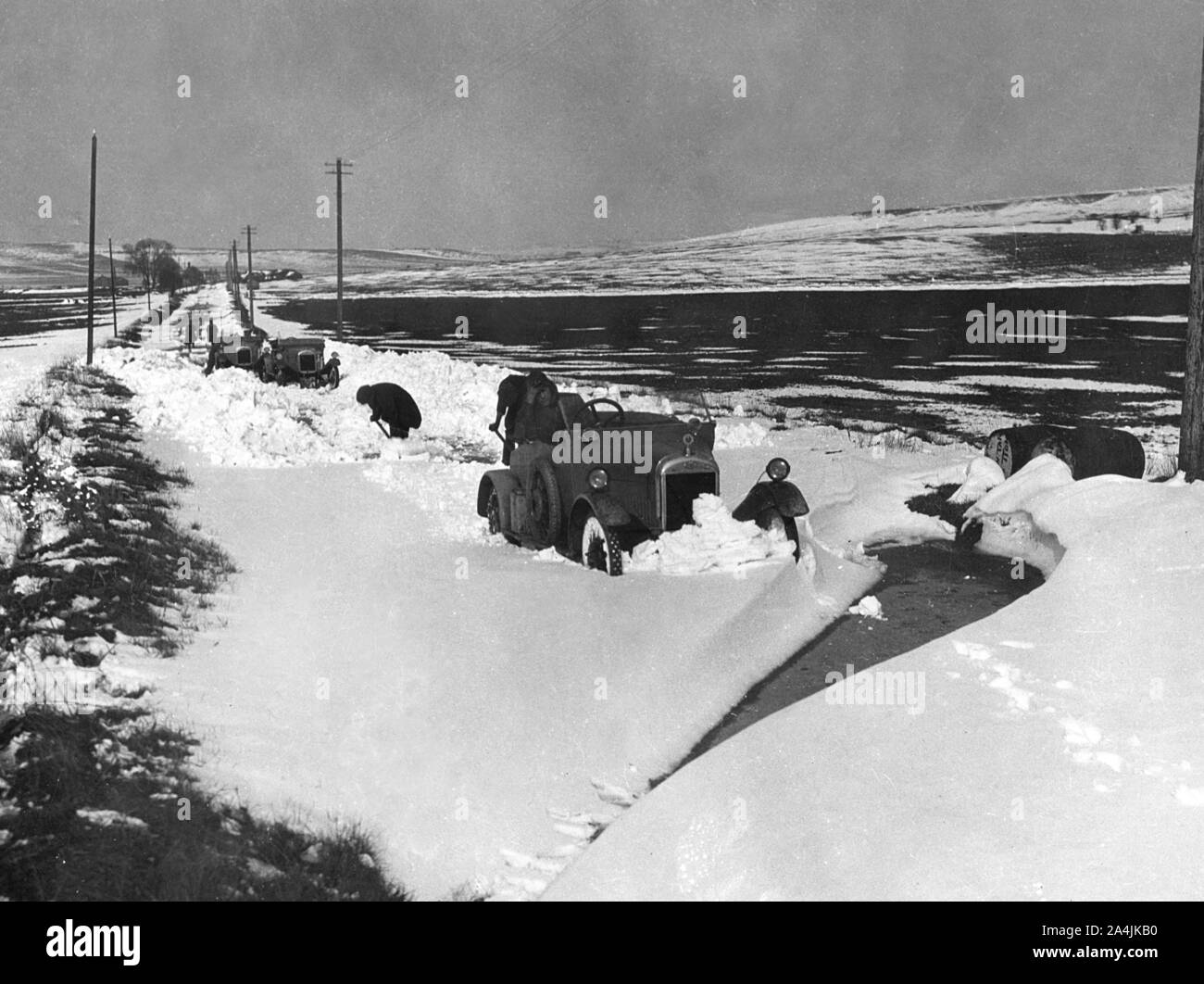 G.W.K. bloccato in cumuli di neve 1921. Foto Stock