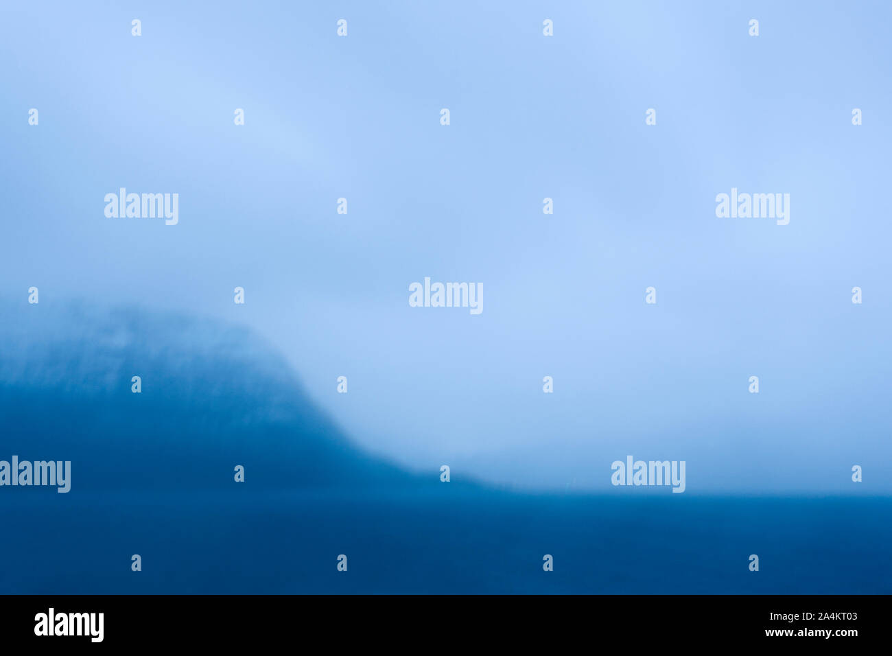 Vista da Hessa in Flesund verso Sulafjellet Foto Stock