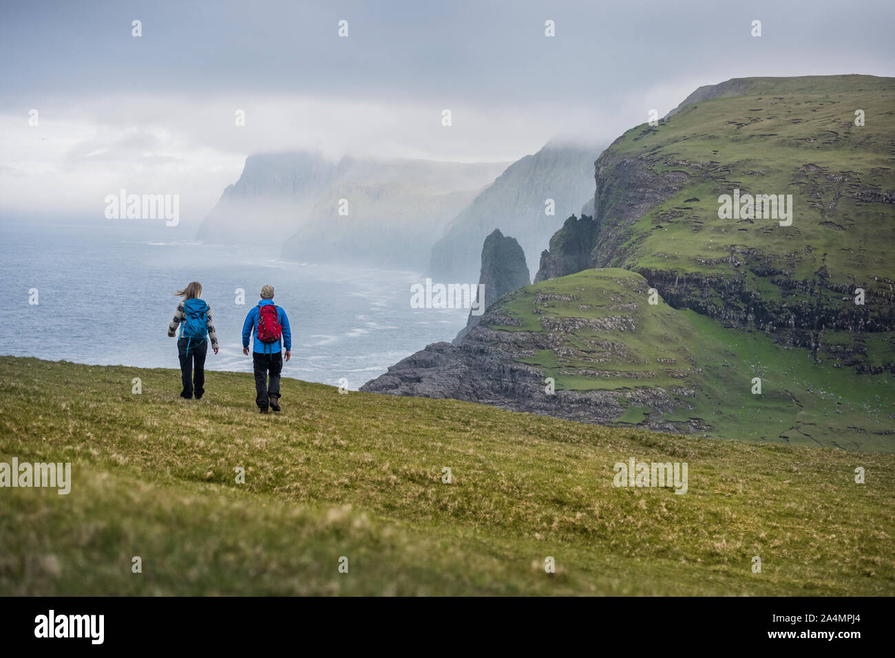 Gli escursionisti a costa Foto Stock