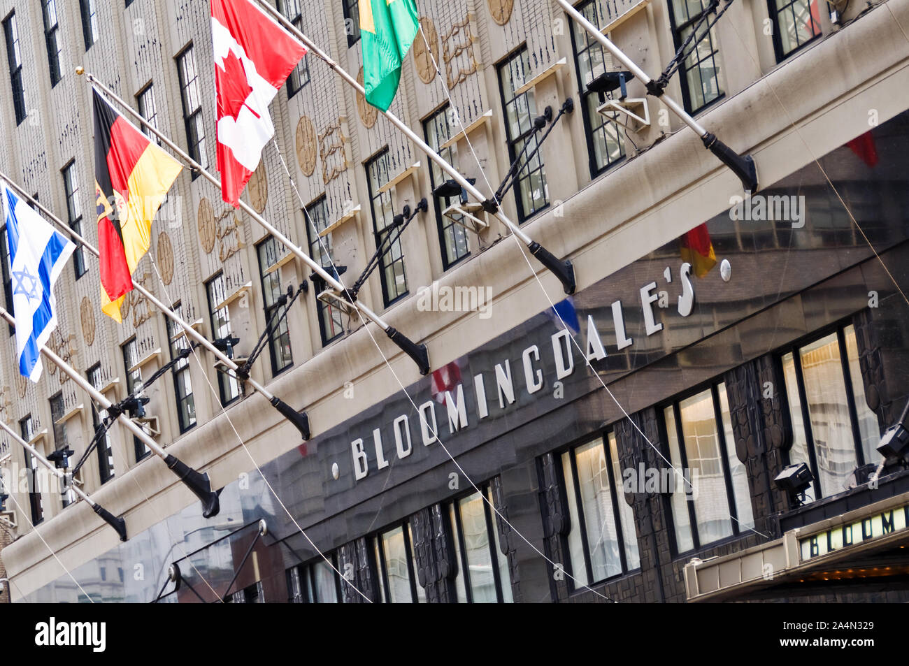 Ingresso del Bloomingdale flagship store a New York, Stati Uniti d'America Foto Stock