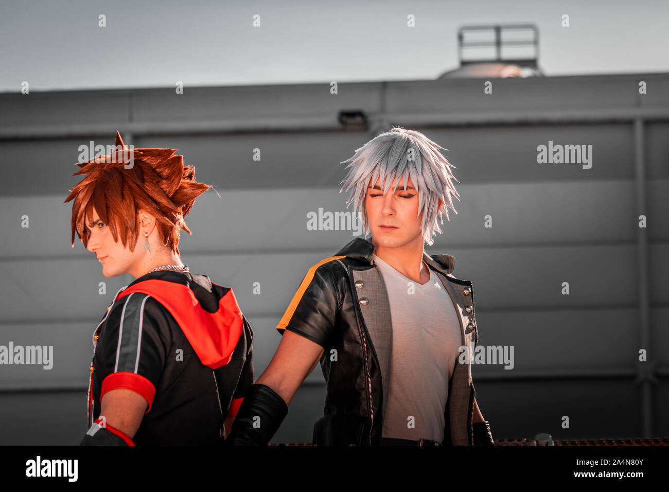 Roma, 5 aprile 2019, fumetti e cosplayer evento chiamato 'Romix'. Di medie colpi di un giovane gay di uomini in abiti giapponesi. Appassionati hard core, giorno felice. Foto Stock