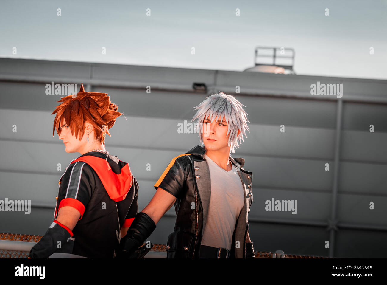 Roma, 5 aprile 2019, fumetti e cosplayer evento chiamato 'Romix'. Di medie colpi di un giovane gay di uomini in abiti giapponesi. Appassionati hard core, giorno felice. Foto Stock