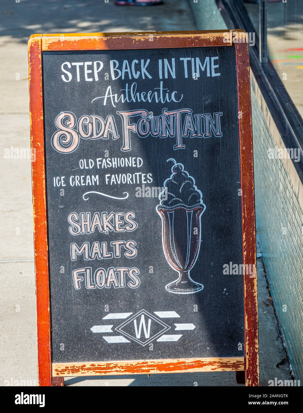 Segno bordo per Soda Fontana nel vecchio Woolworth store downtown Asheville Carolina del Nord Foto Stock