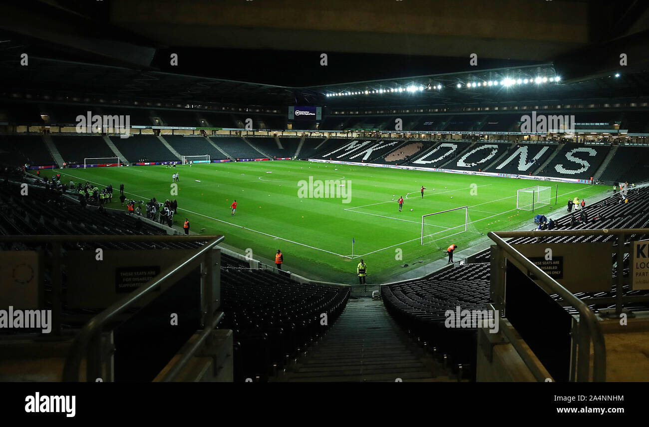 Una vista generale del passo durante la UEFA Euro 2021 Sotto-21 Qualifica del gruppo 3 corrisponde a Stadium MK, Milton Keynes. Foto Stock