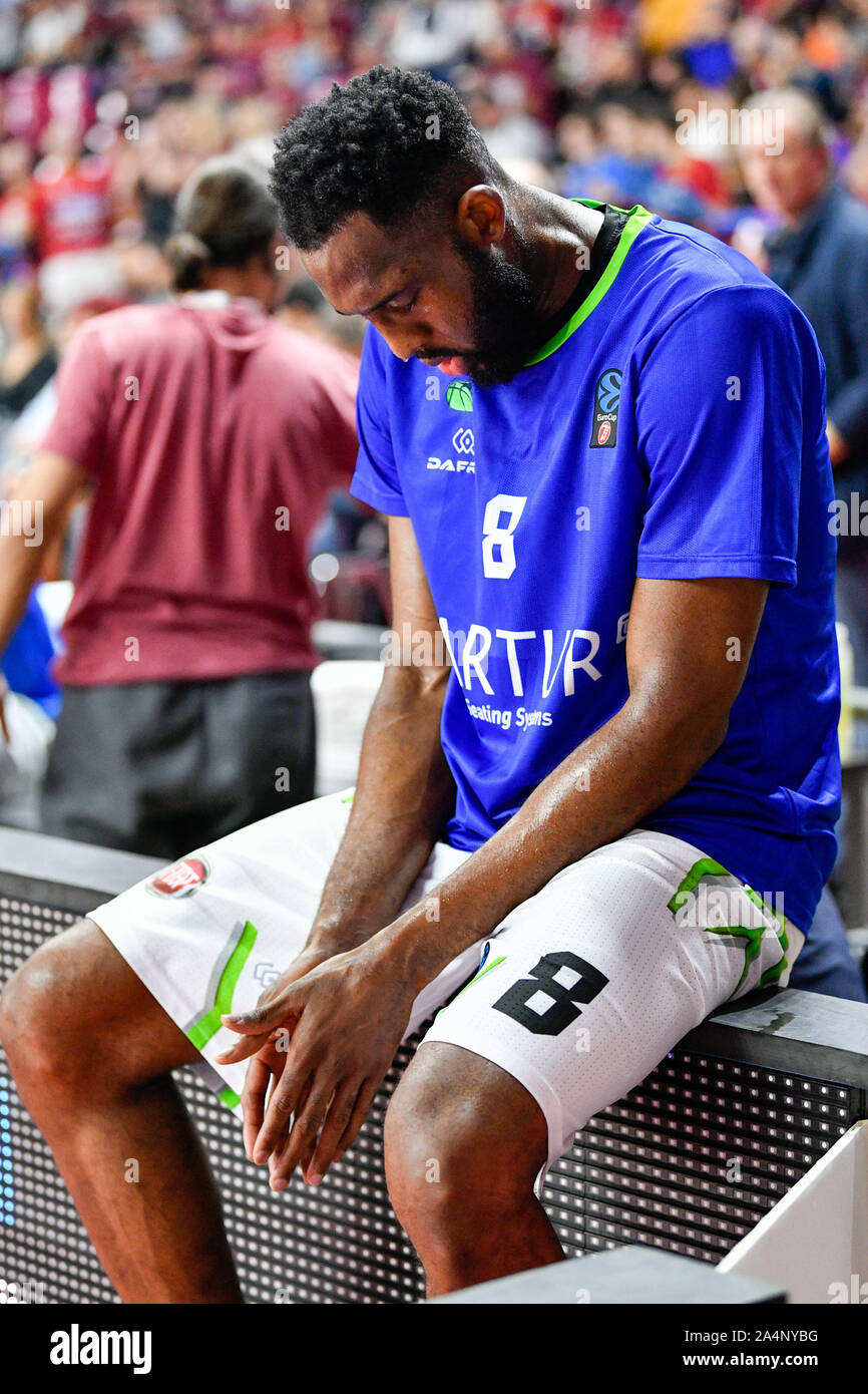 Venezia, Italia. 15 ottobre, 2019. D.J. Il bianco della Tofas Bursa, Turchia, durante l umana Reyer Venezia vs Tofas Bursa - Basket campionato EuroCup - Credit: LPS/Alessio Marini/Alamy Live News Foto Stock