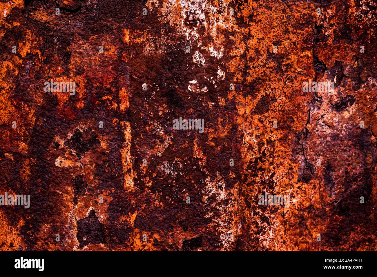 Struttura di colorato arancione, rosso e marrone ruggine tubi di ferro Foto Stock