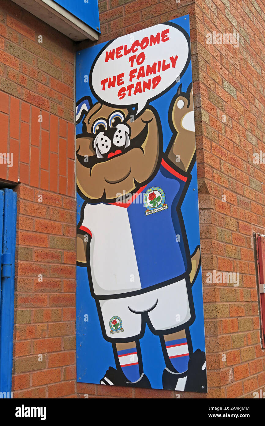 Blackburn Rovers FC Famiglia Stand, lo stadio di calcio, Ewood, Lancashire, Inghilterra, Regno Unito, BB2 4JF Foto Stock