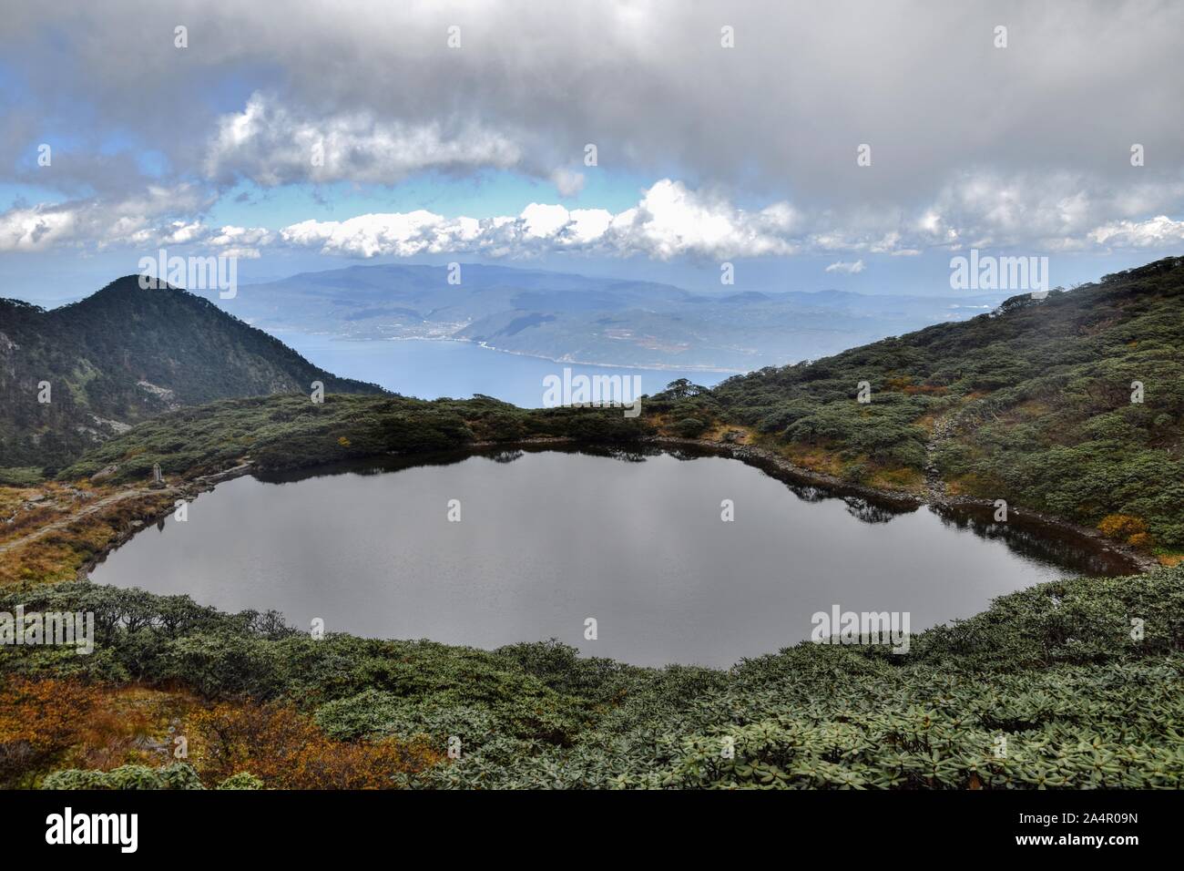 Splendido paesaggio montuoso di Cang Mountain, intorno al centro storico di Dali in provincia di Yunnan in Cina. Foto Stock