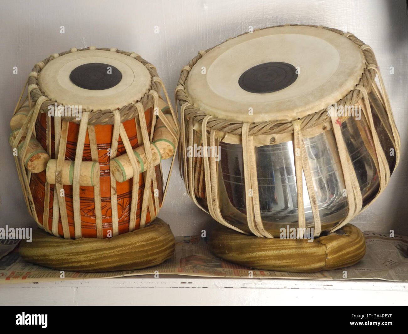Tabla indiane tamburi, Mahabalipuram, Tamil Nadu, India Foto Stock