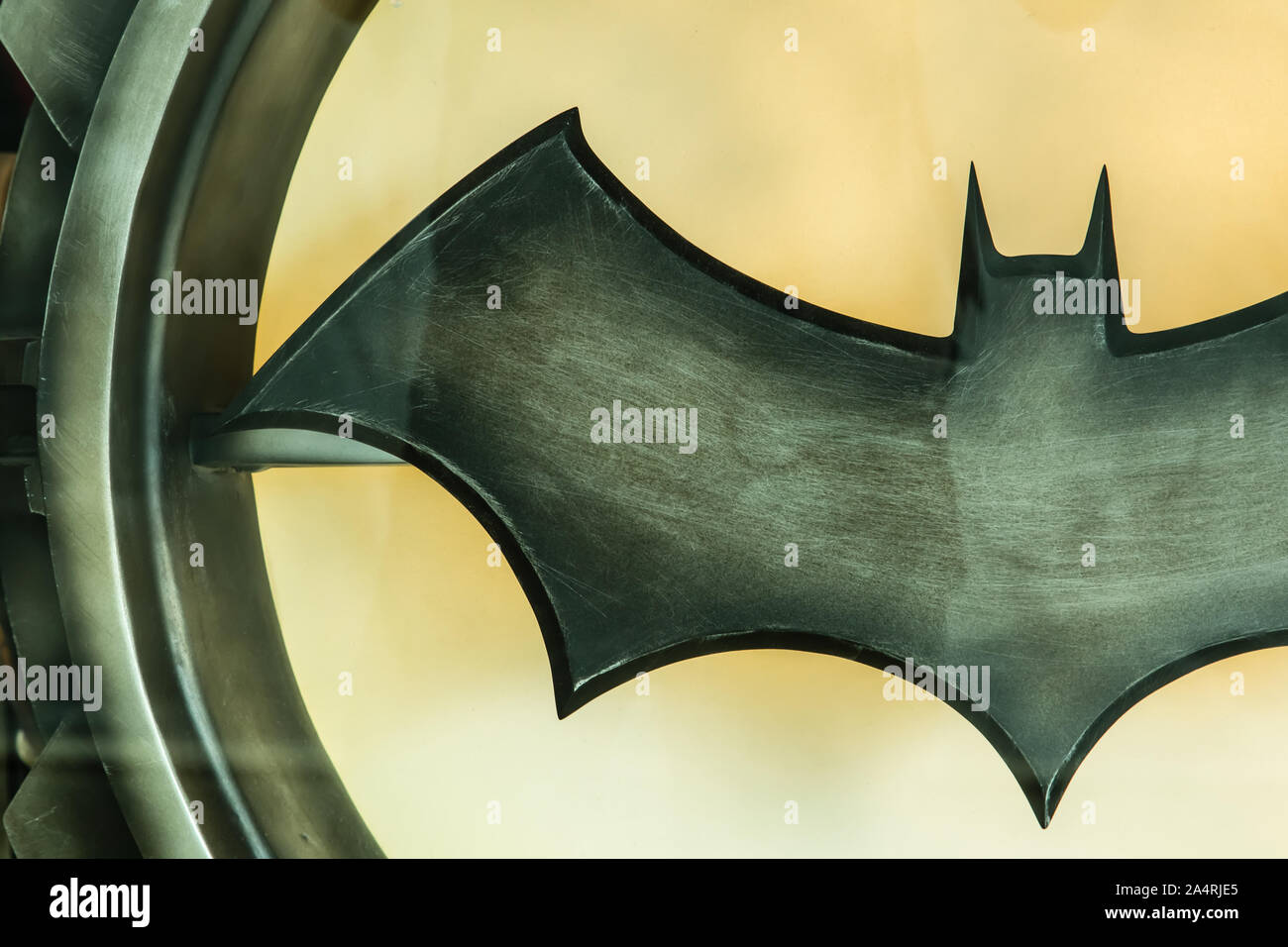 Singapore-03 OTT 2017: Batman logo giocattolo di luce closeup vista in dettaglio Foto Stock
