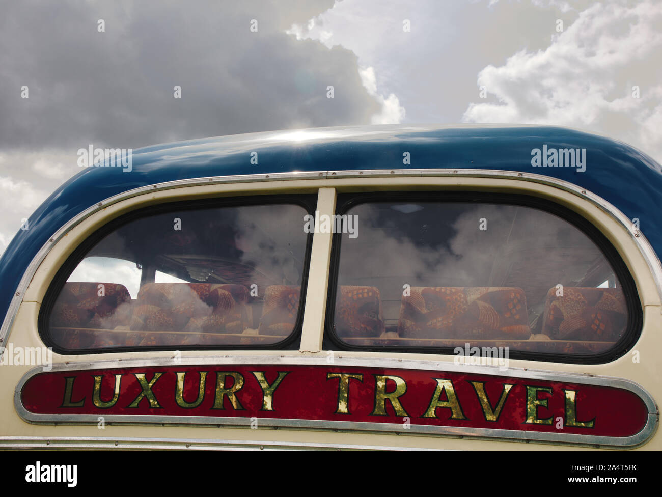 Viaggi di lusso sul retro del classico pullman, Nottingham Transport Festival, Autokarna 2019, Wollaton Park, Nottingham, East Midlands, Inghilterra Foto Stock