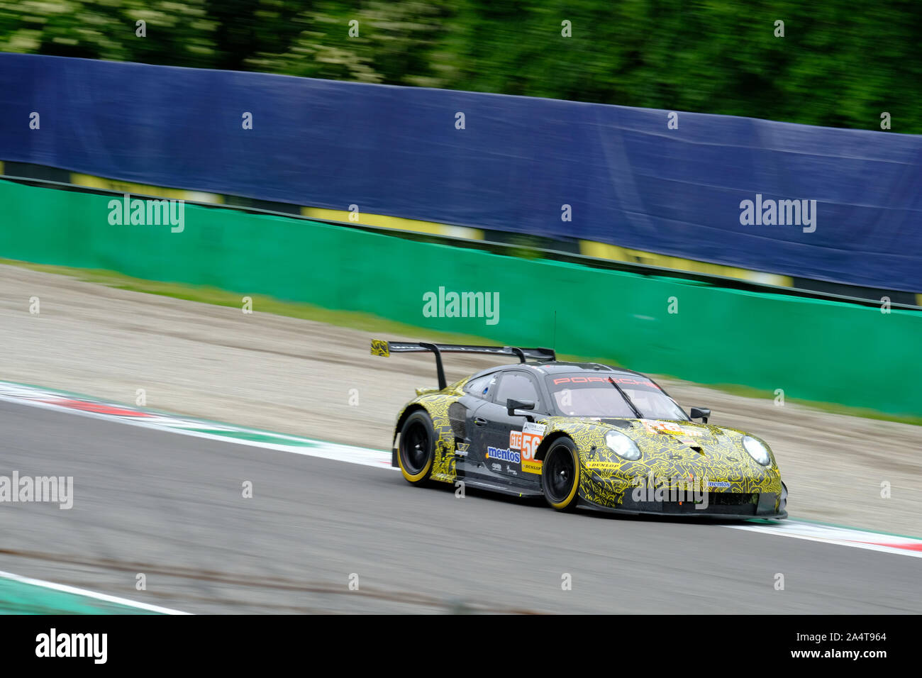 #56 Team Progetto 1 - E. PERFETTI / G. RODA / J. BERGMEISTER - Porsche 911 RSR durante 4 ore di Monza - European Le Mans Series - gara a Monza, Italia, 12 M Foto Stock