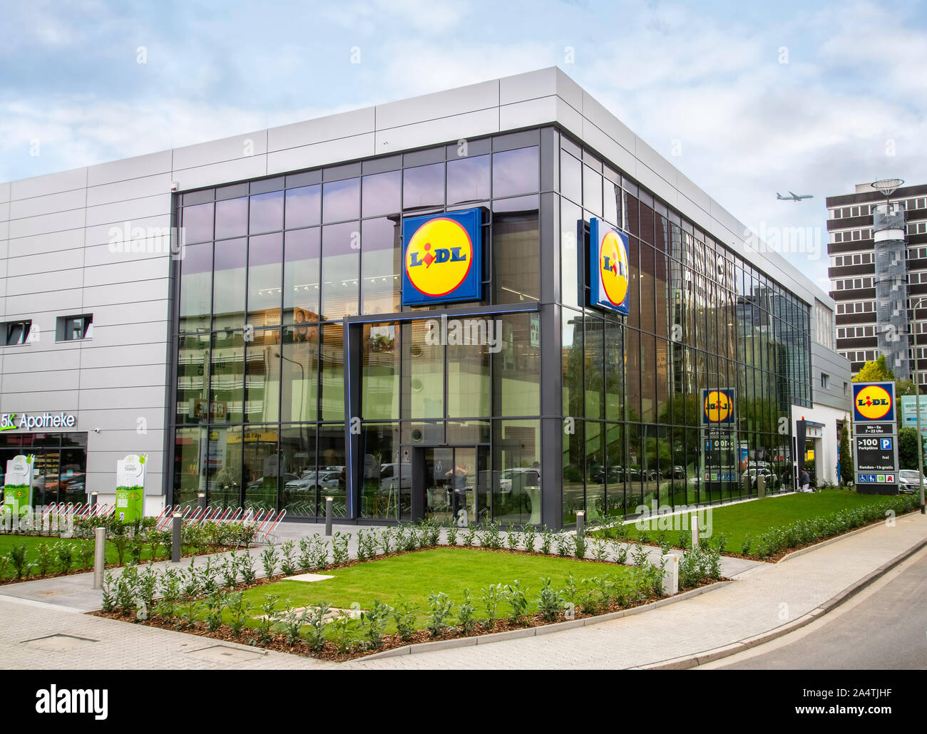 Metropole ramo del discount Lidl a Francoforte il Niederrad in Goldsteinstrasse Foto Stock