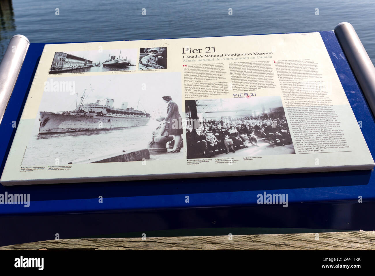 Canada, Halifax. informazioni turistiche segno a waterfront walk. Halifax Nova Scotia. Pier 21. Foto Stock
