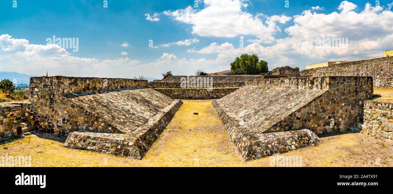 Ballcourt al Yagul sito archeologico in Messico Foto Stock