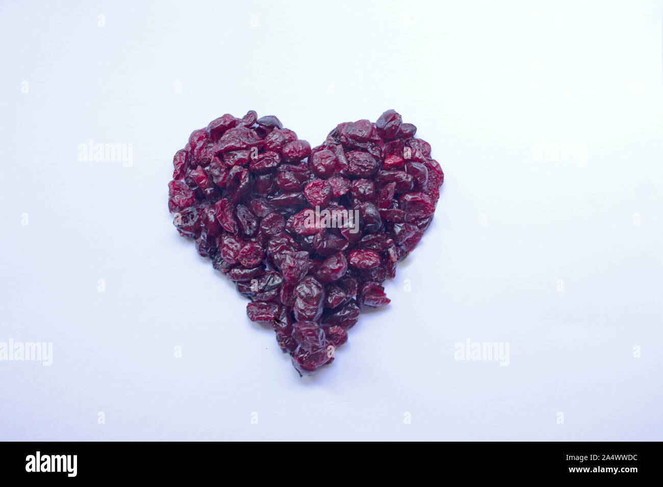 Un disegno del cuore con la frutta del Berry di Goji, alimento eccellente per la vostra salute. Foto Stock