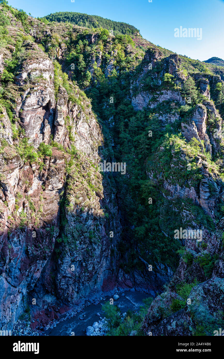 Gorges de Daluis o cioccolato canyon in Provence-Alpes, Francia. Foto Stock