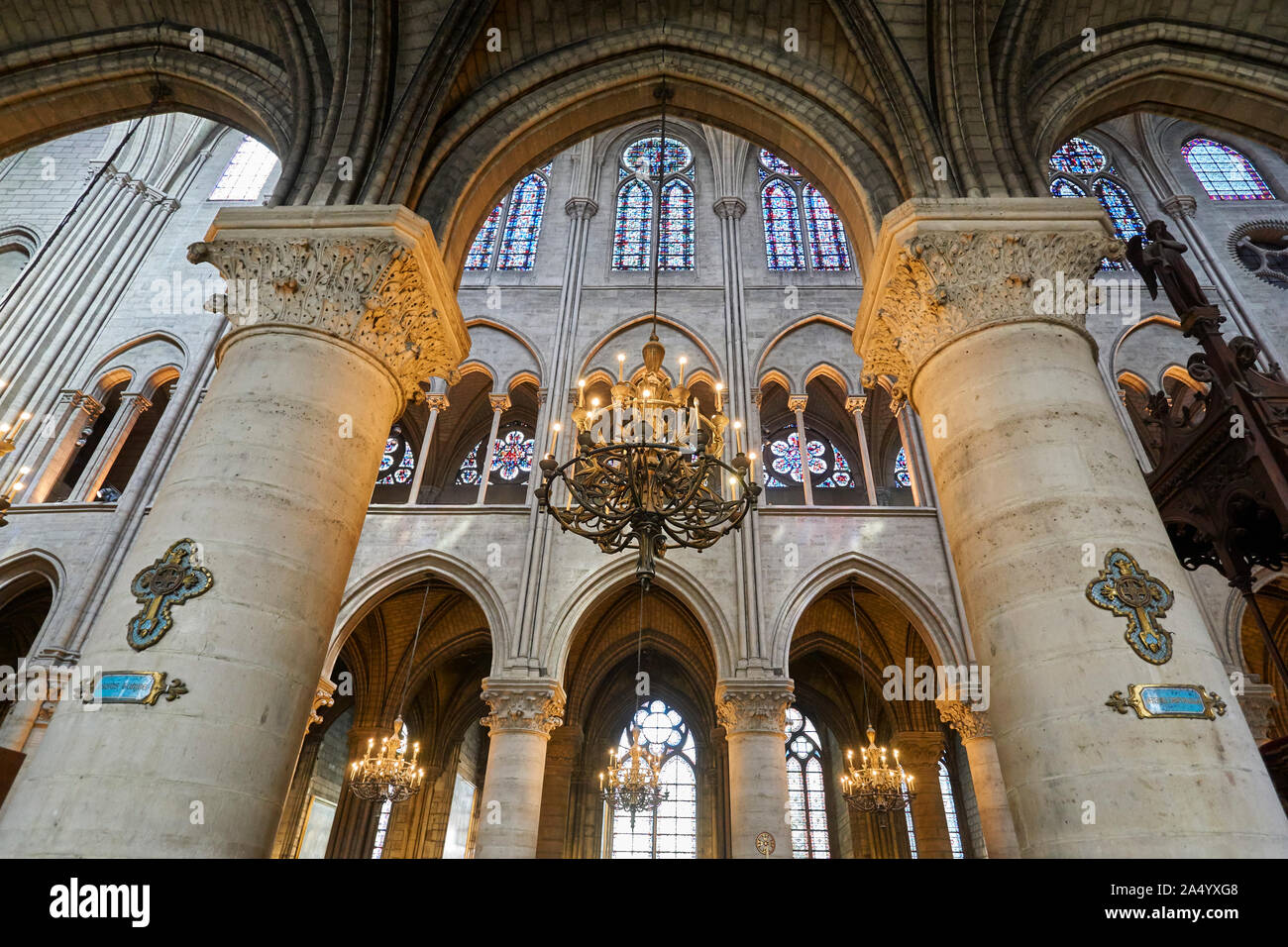 Interni e dettagli architettonici della cattedrale di Notre Dame di Parigi, Francia. 2 settembre 2017 Foto Stock