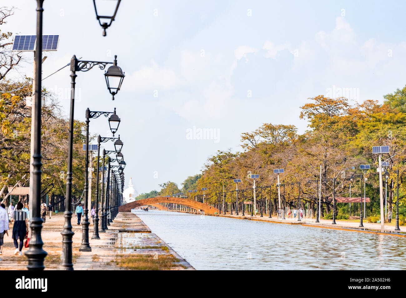 Antico stagno di Santa in Lumbini Foto Stock