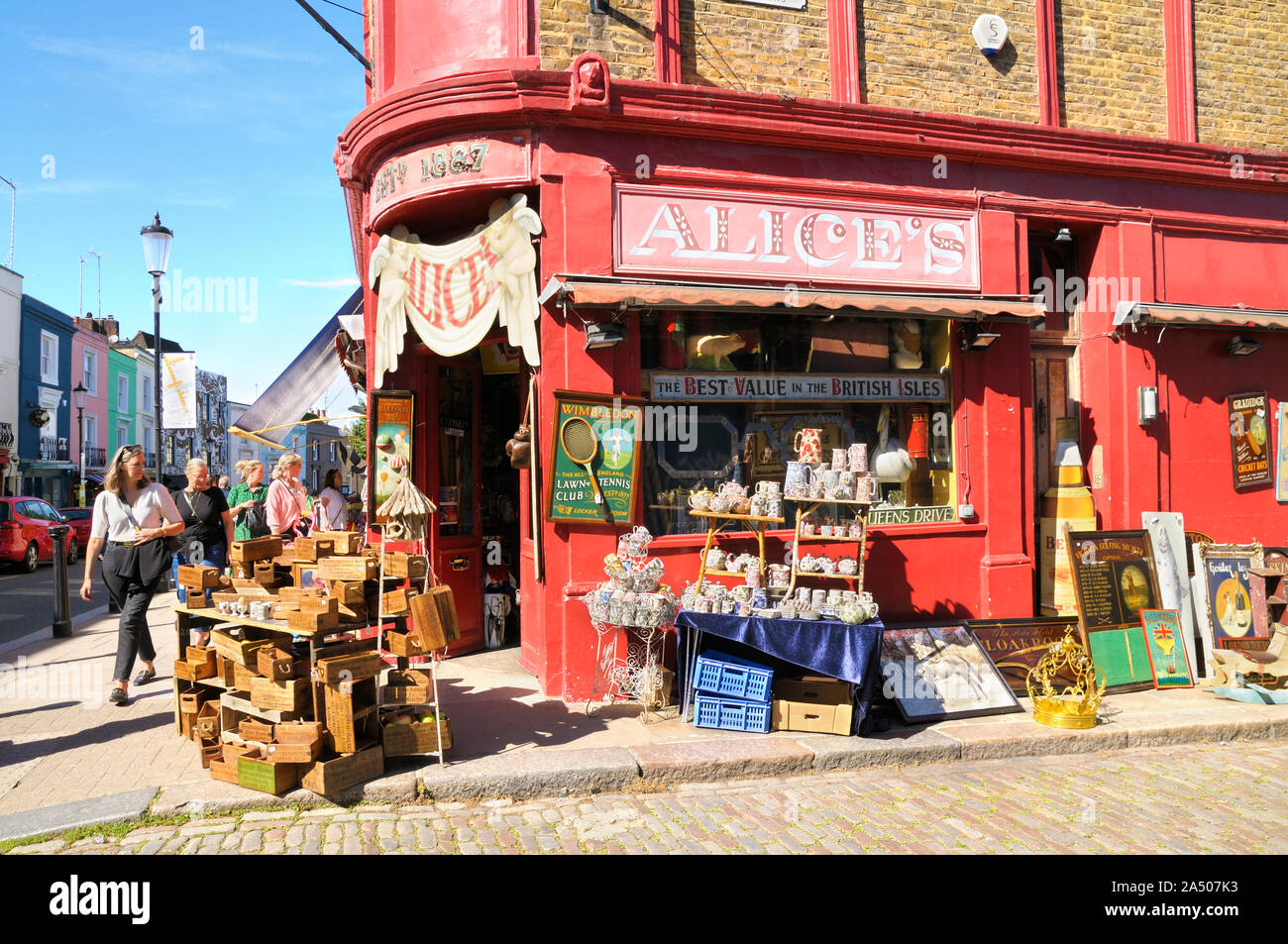 Alice negozio di antiquariato, Portobello Road a Notting Hill, Londra W11, England, Regno Unito Foto Stock