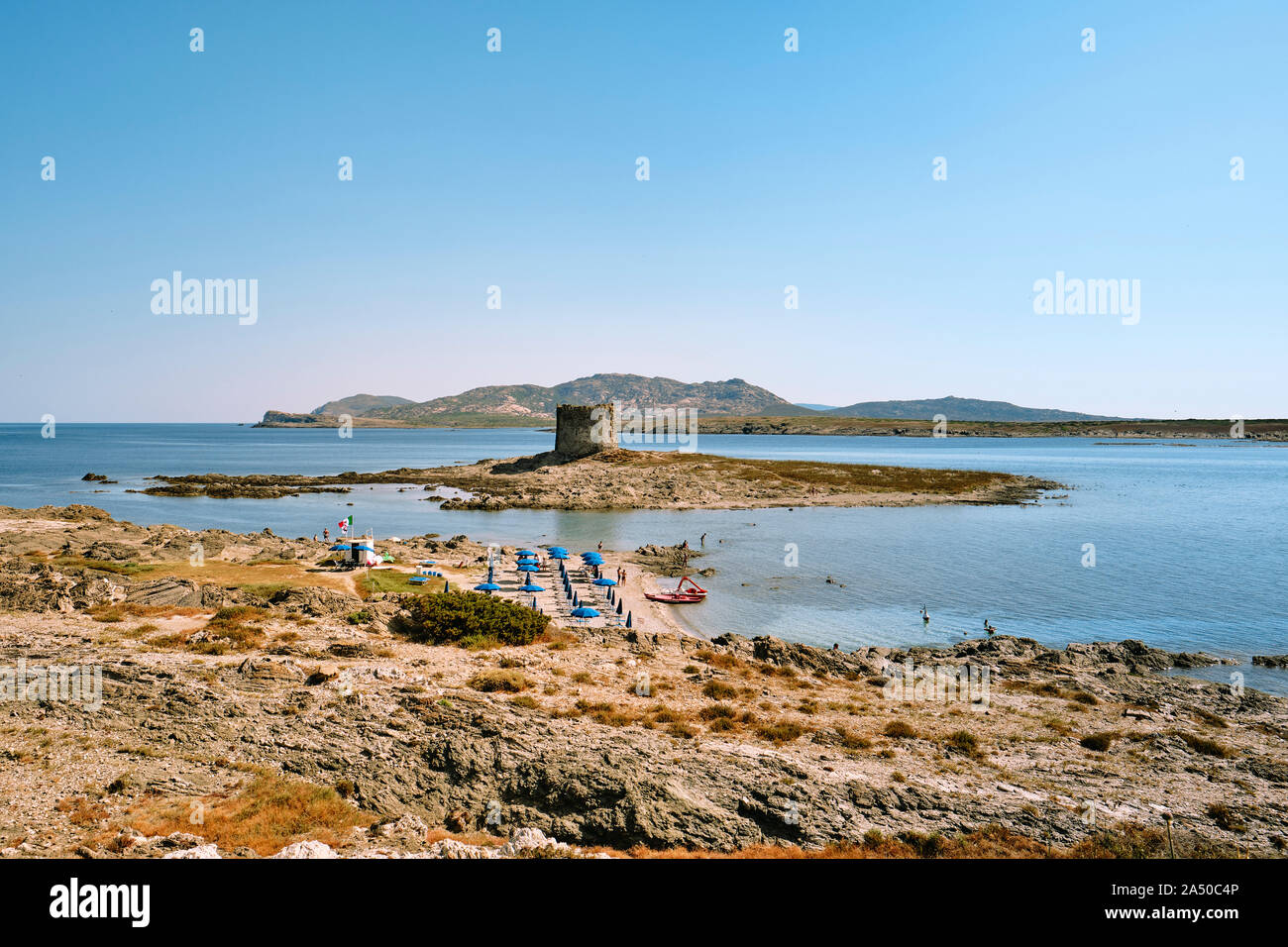 Spiaggia della Torre / Torre della Pelosa e Isola Piana, Parco Nazionale dell'Asinara Stintino Sassari Sardegna Italia - La spiaggia della Pelosa Sardegna Foto Stock